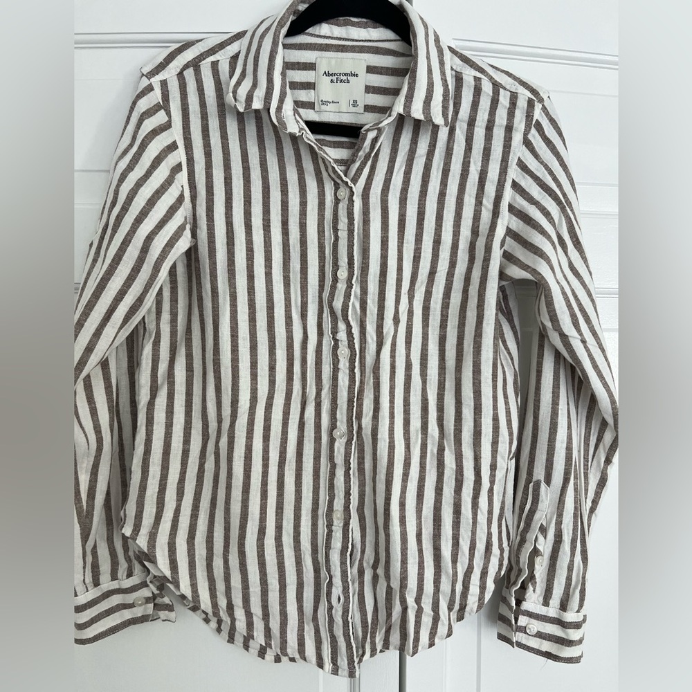 Abercrombie White Long-Sleeve Button Down with Brown Stripes- Size XS Oversized